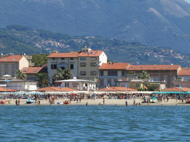 Hotel Pardini Viareggio Exterior foto